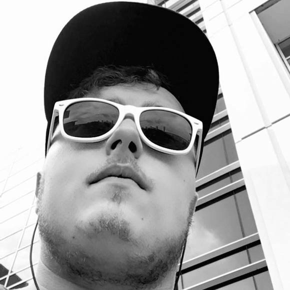 Meet your Posher, Brian - Picture 1 of 1